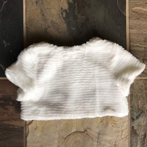 Gymboree winter white faux fur cropped shrug sweater top - Picture 6 of 7